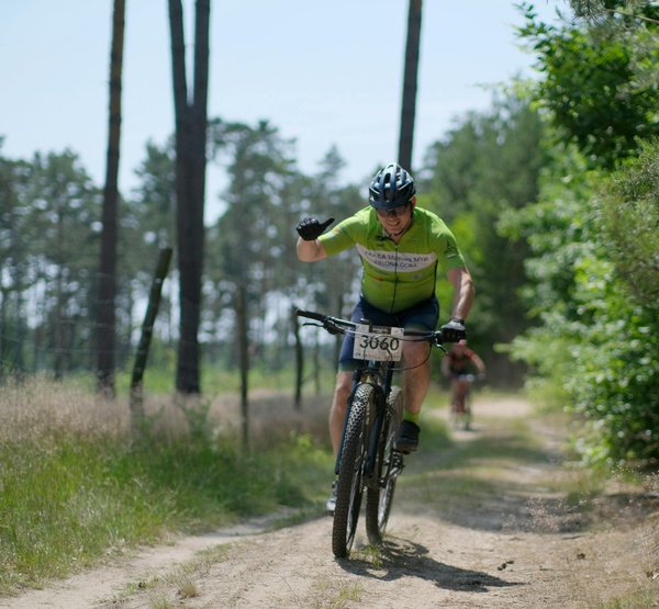 Quels rôles jouent les réseaux sociaux dans la carrière des athlètes professionnels ?